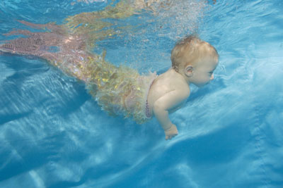 Baby Mermaid - Mermaid Model Under Water