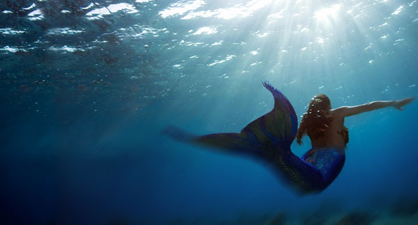Dream Mermaid Under Water - Mermaid Model Under Water