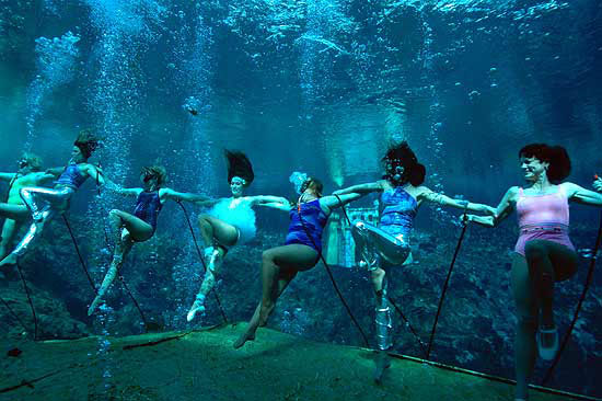 Mermaid Line Dance - Mermaid Model Under Water