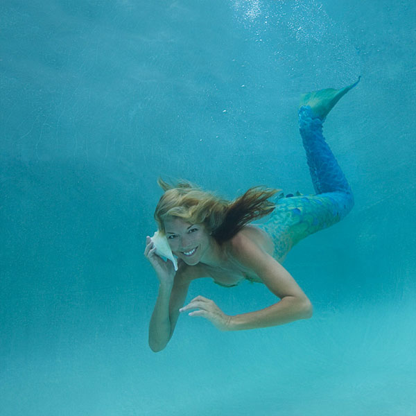 Mermaid Model on Cell - Mermaid Model Under Water