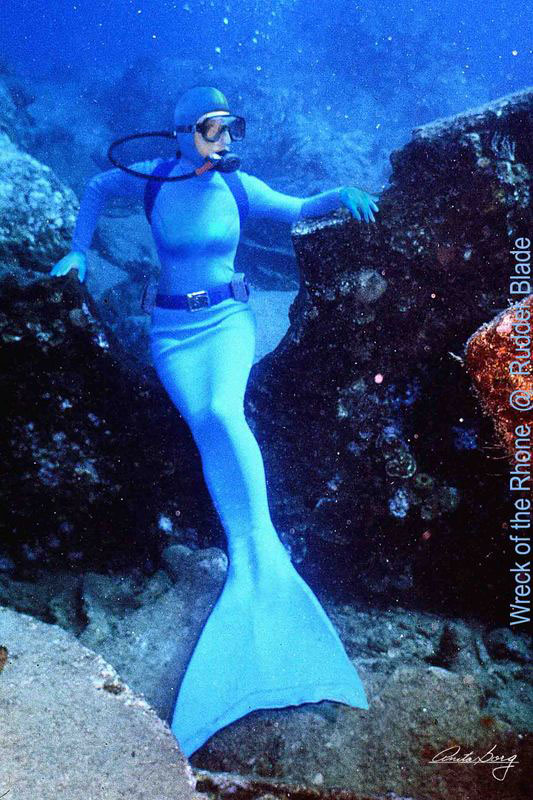 Scuba Mermaid - Mermaid Model Under Water