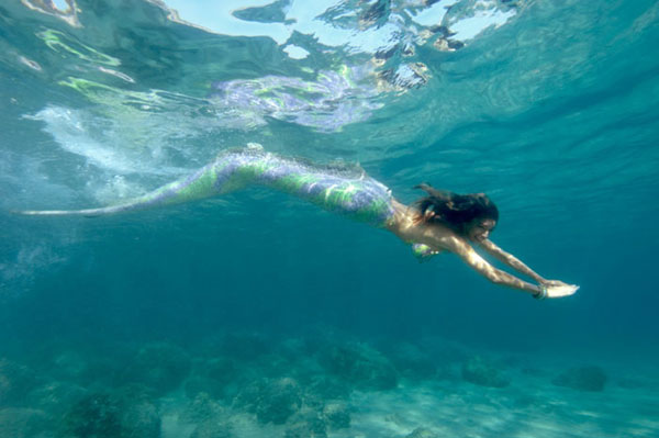 Undersea Mermaid Extension - Mermaid Model Under Water