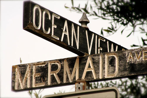Mermaid Avenue Intersection - Mermaid Sign