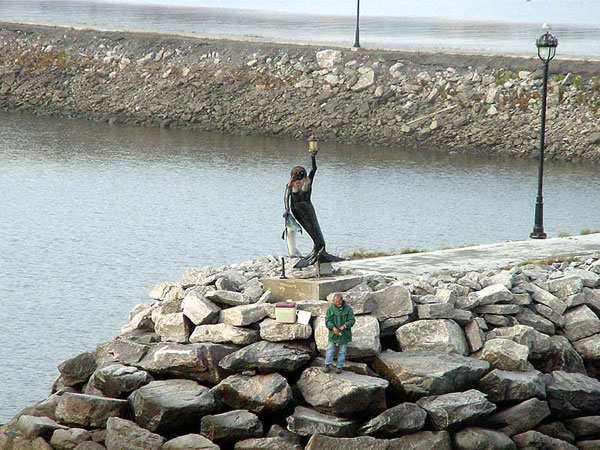 Mermaid Port Portneuf - Mermaid Statue