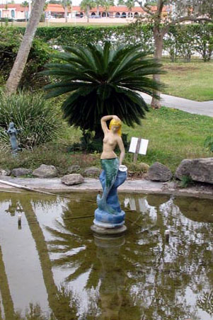 Weeki Wachee Mermaid Park - Mermaid Statue